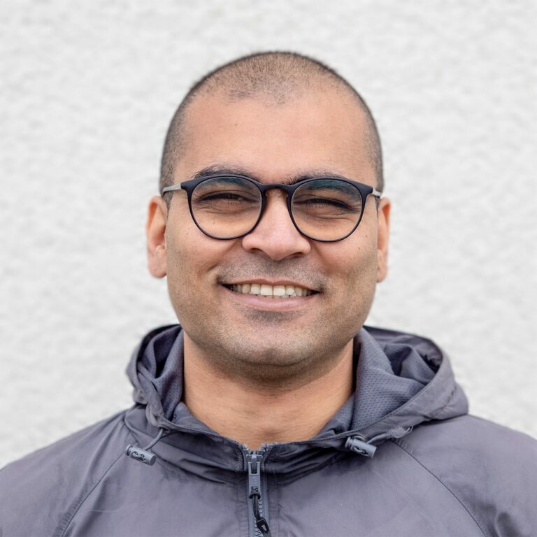 Yogesh Kapoos, Team AXO